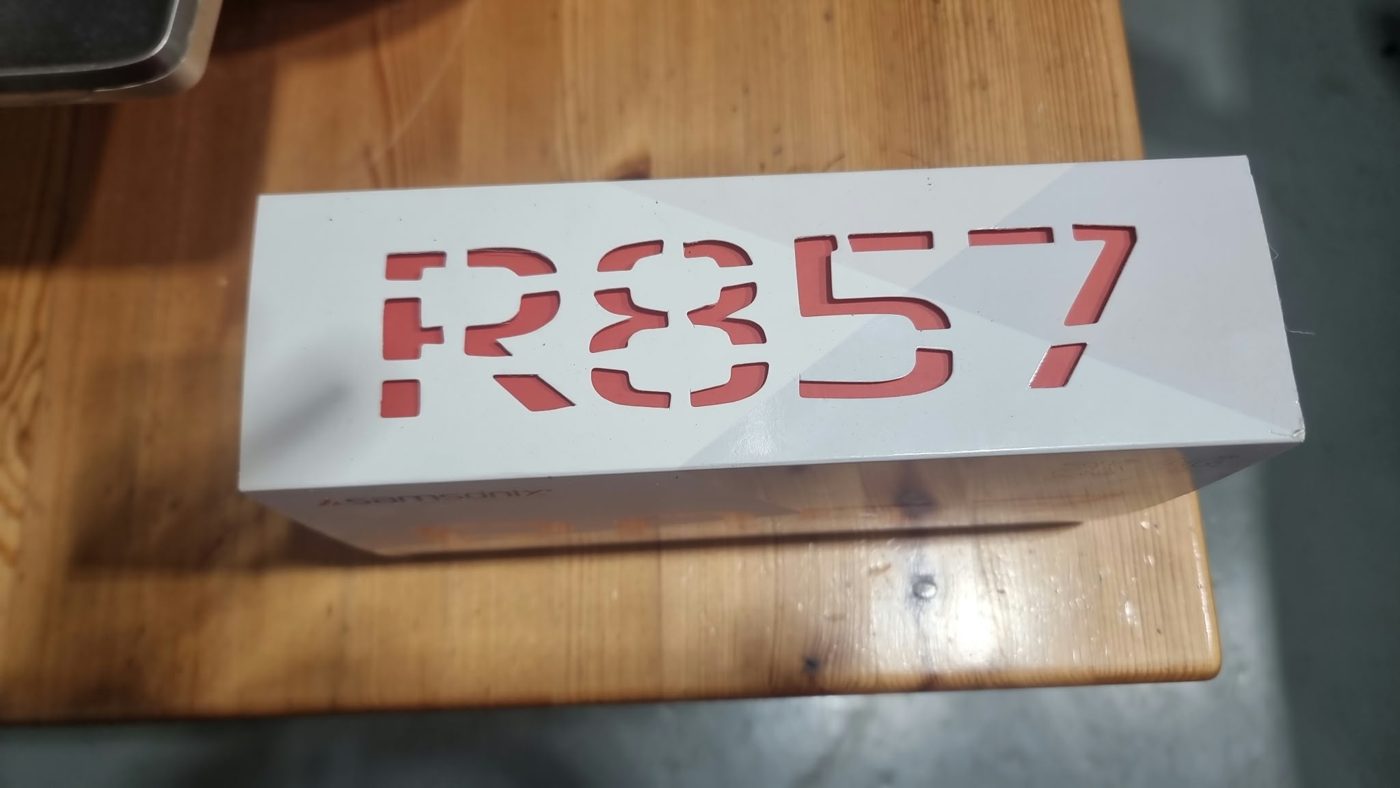 SAMSONIX R857 – צד האריזה